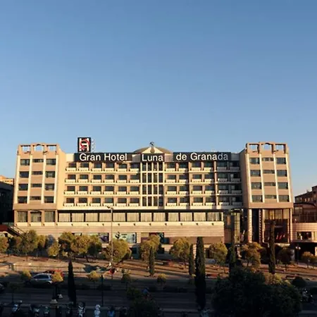 Hotel Gran Luna De 4*