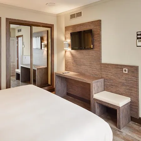 Hotel Gran Luna De 4*