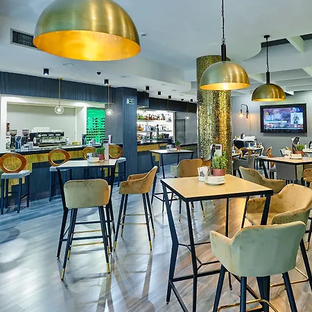 Hotel Gran Luna De 4*