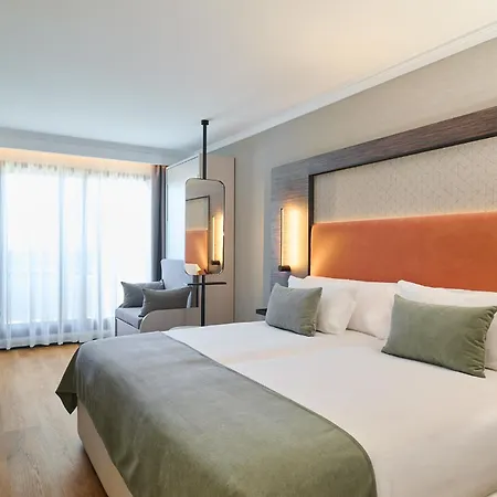 Hotell Gran Luna De 4*